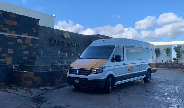 Cancun Airport Transportation to Dreams Natura Resort & Spa